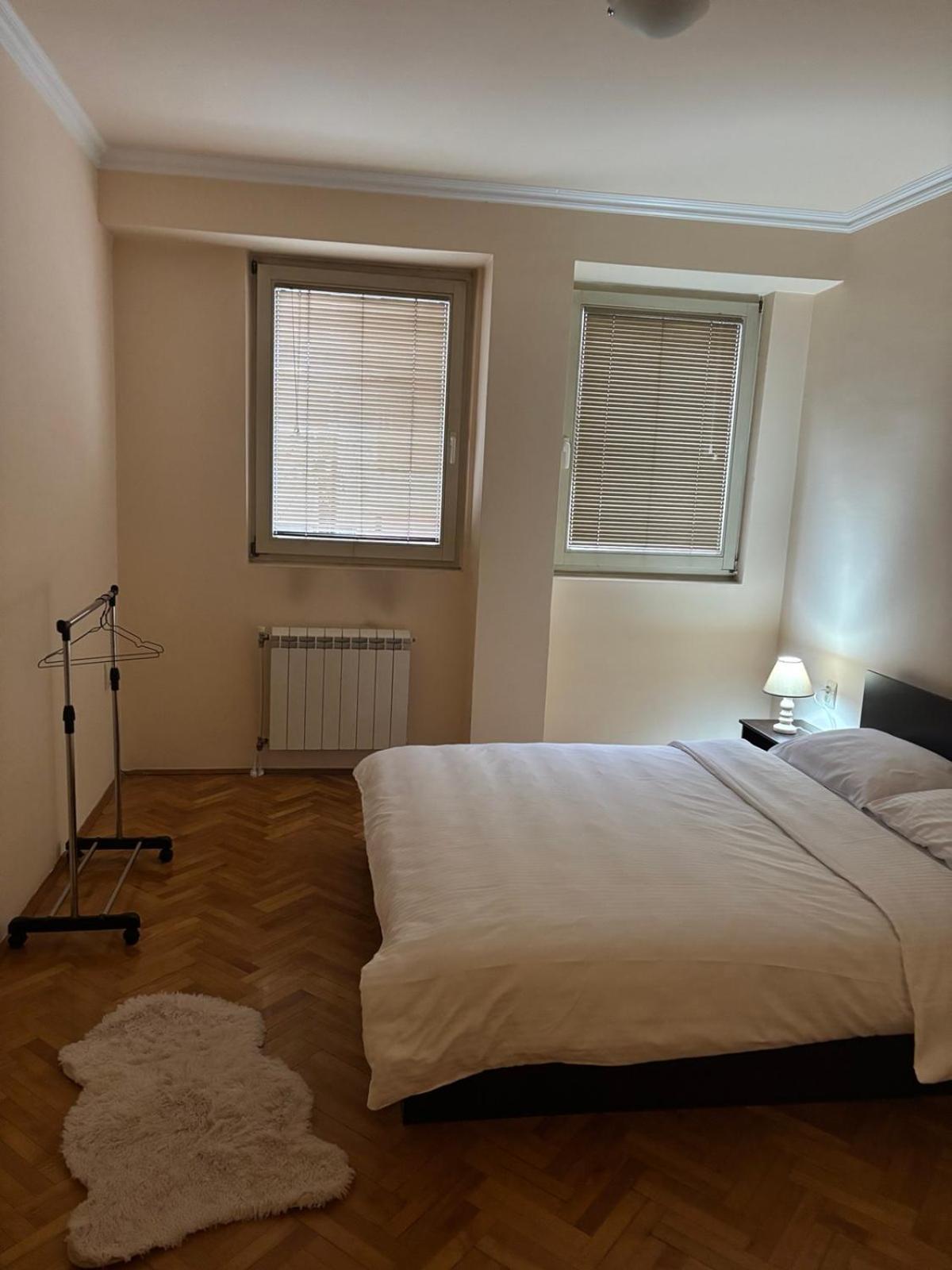 Lovely Square Apartment Purple Velvet Scopia Cameră foto
