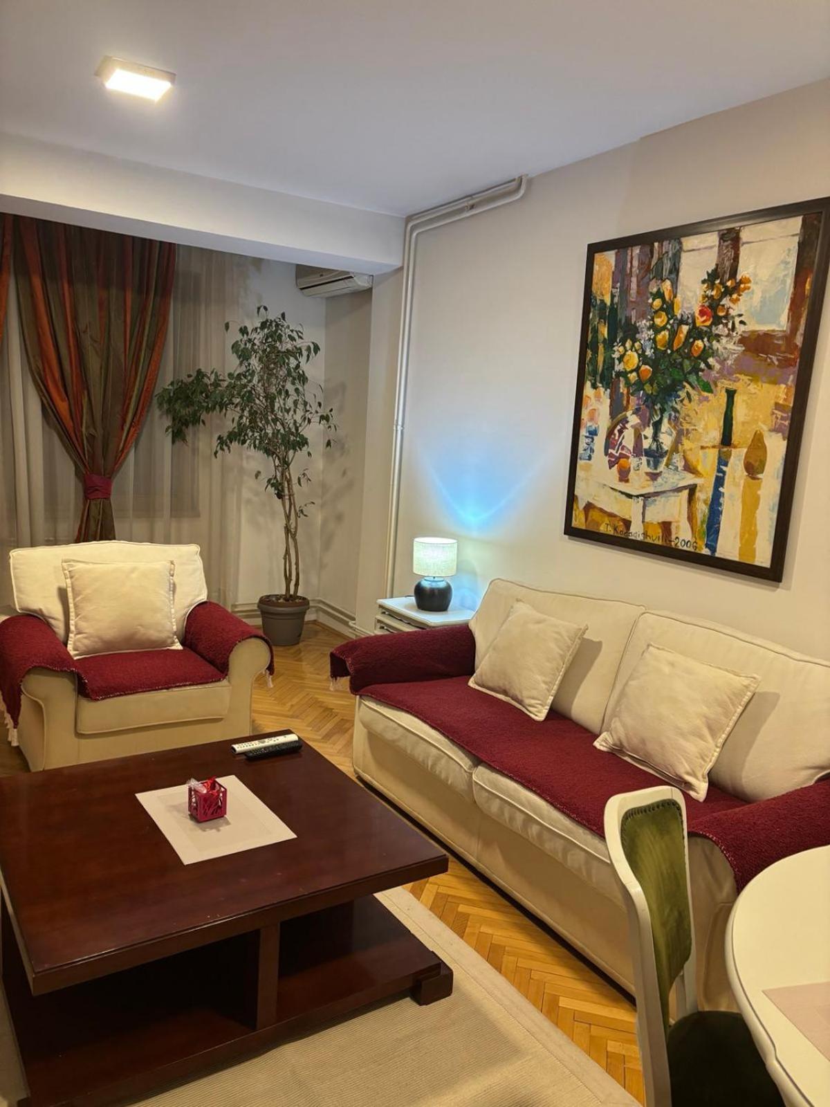 Lovely Square Apartment Purple Velvet Scopia Exterior foto